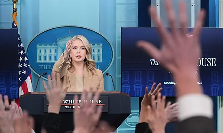 US admiral ordered follow-up strike on alleged drug boat: White House