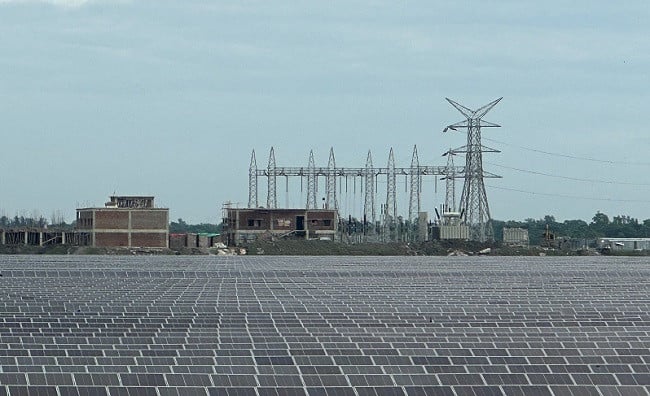 Govt moves to construct 220mw solar power plant in Feni