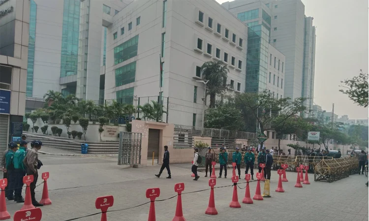 SSF providing security to ailing Khaleda Zia at Evercare Hospital  