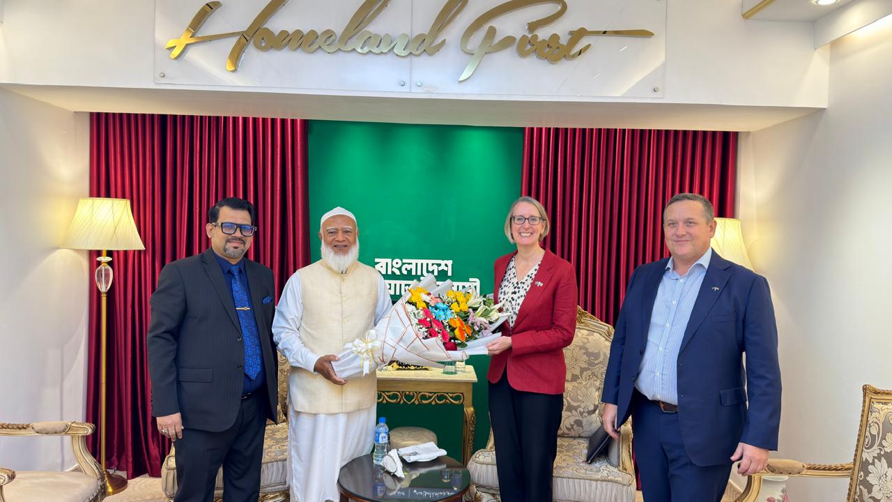 British High Commissioner meets Jamaat Ameer