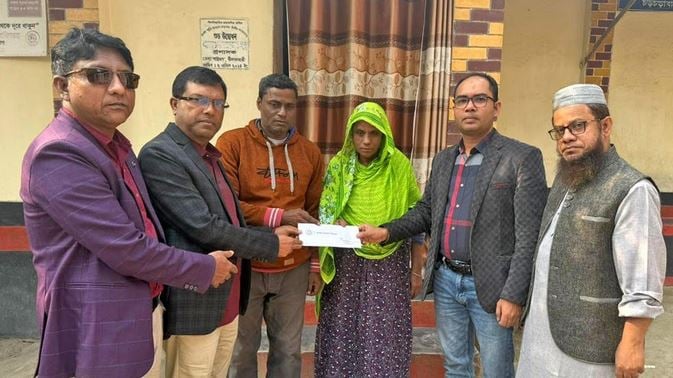 Tarique Rahman extends support to cancer-stricken child in Nilphamari