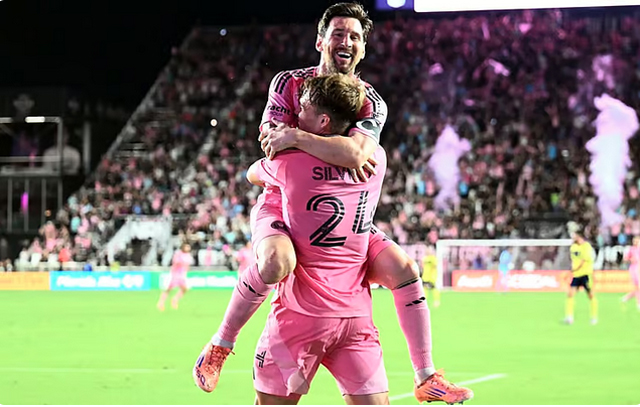 Messi eyes first MLS crown as Miami face Mueller-led Vancouver