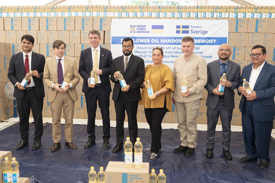 ‘Grain from Ukraine' provides 3,000MT sunflower oil for Rohingyas