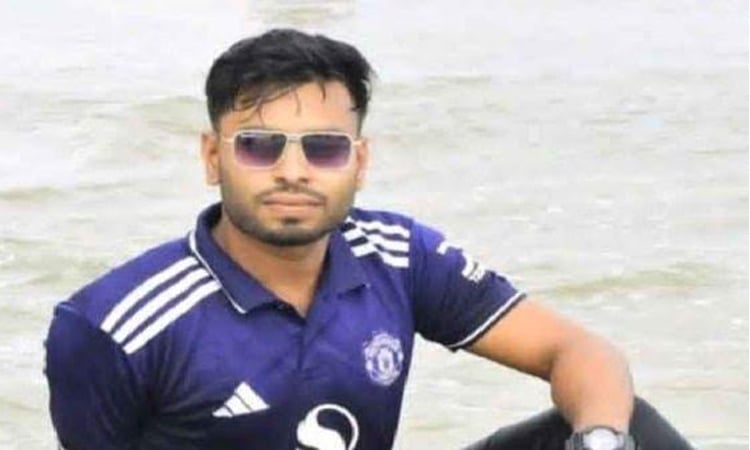 Medical representative killed in Gaibandha road accident