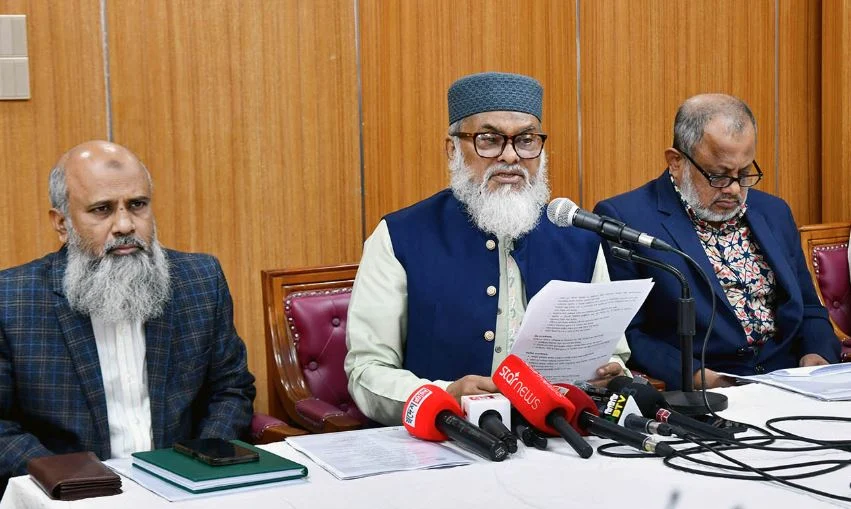 Baitul Mukarram Mosque now gets conducive religious atmosphere for prayers: Dr Khalid