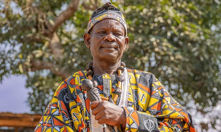 Cameroon village chief wins UN refugee prize