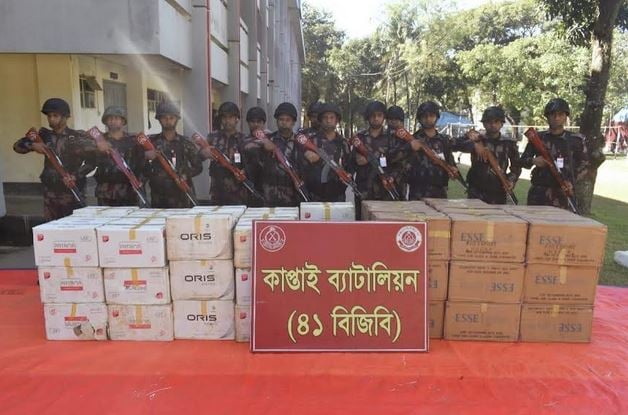 BGB seizes huge Indian smuggled cigarettes in Rangamati