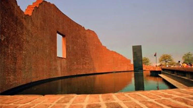 Martyred Intellectuals Day tomorrow 