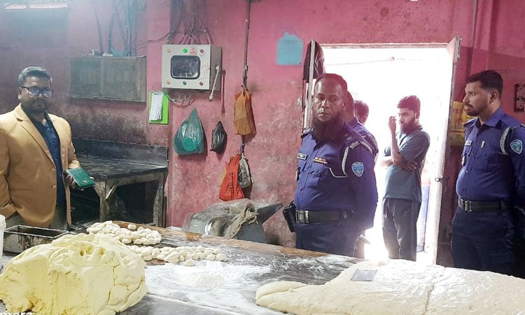 Bakery factory fined Tk 50,000 in Cumilla