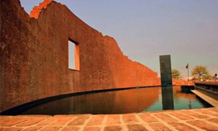 Martyred Intellectuals Day observed in districts