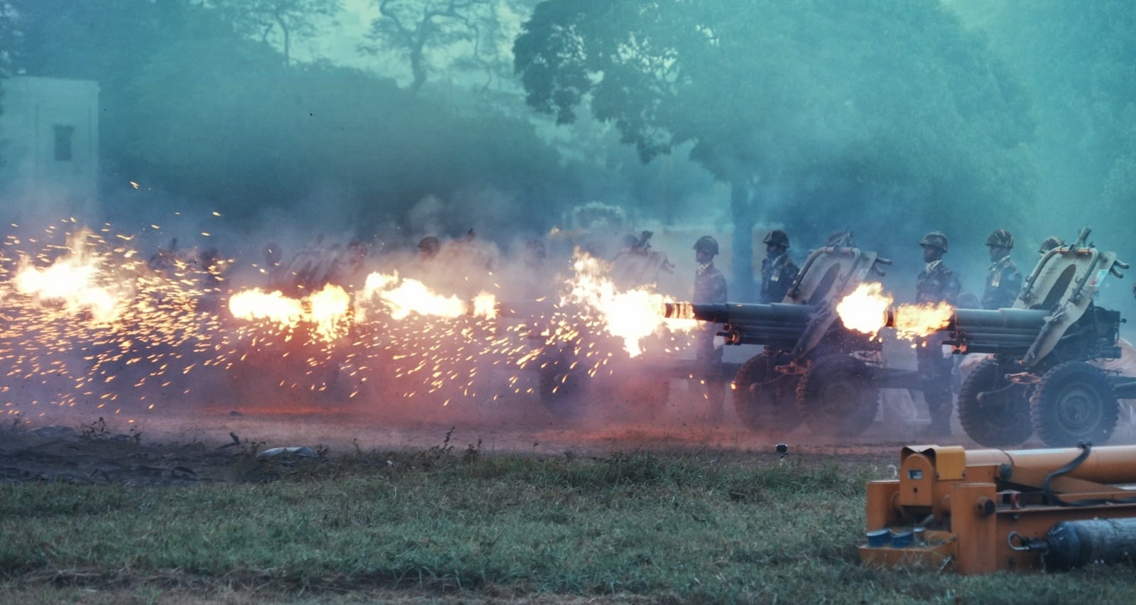 Army pays gun salute to Liberation War martyrs