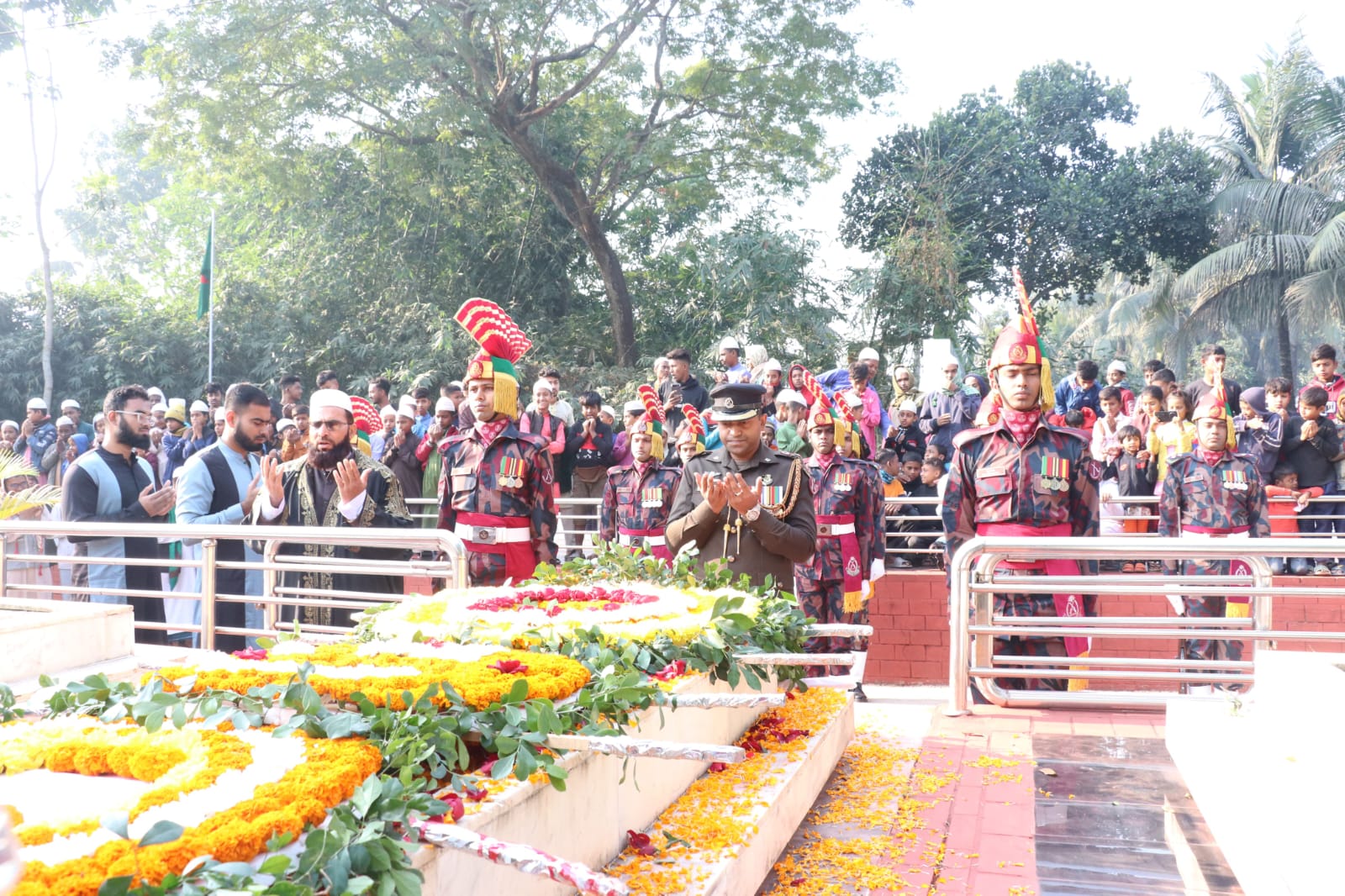 BGB pays tribute to Bir Shreshtha Noor Mohammad on Victory Day