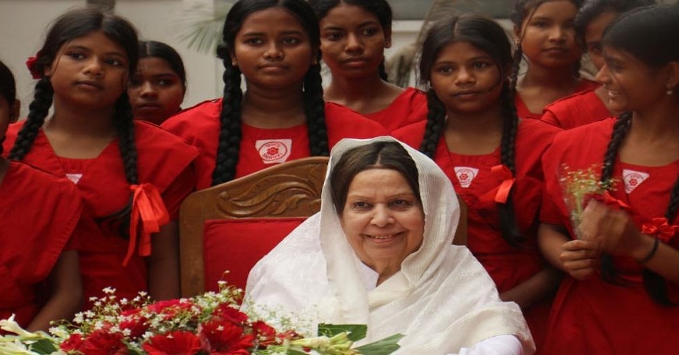 Syeda Iqbal Mand Banu honoured with 'Gunijan Sammanona' on Victory Day