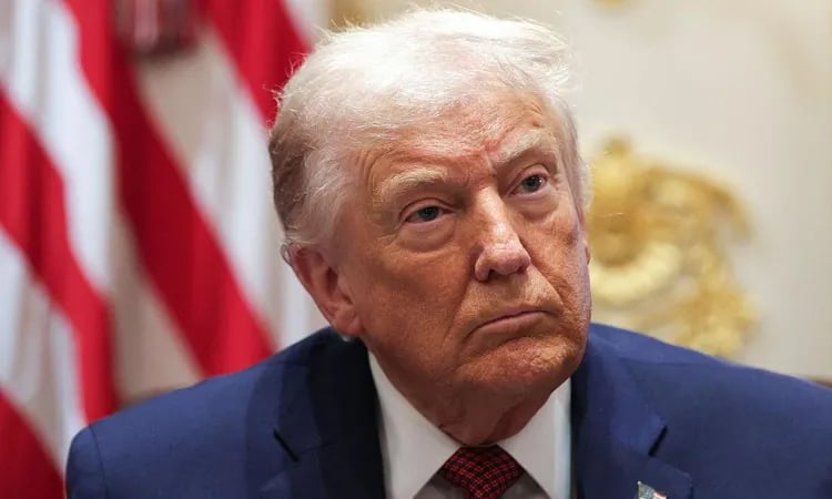 Trump says orders blockade of 'sanctioned' Venezuela oil tankers