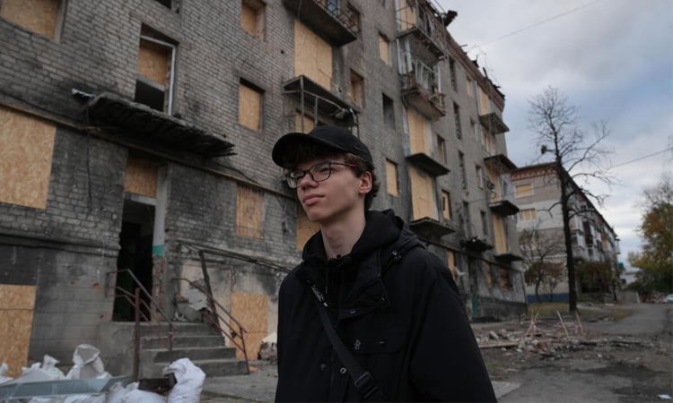 Ukraine's lost generation caught in 'eternal lockdown'