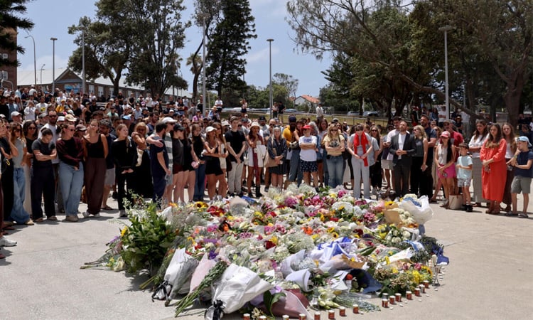 10-year-old girl, Holocaust survivors among Bondi Beach dead