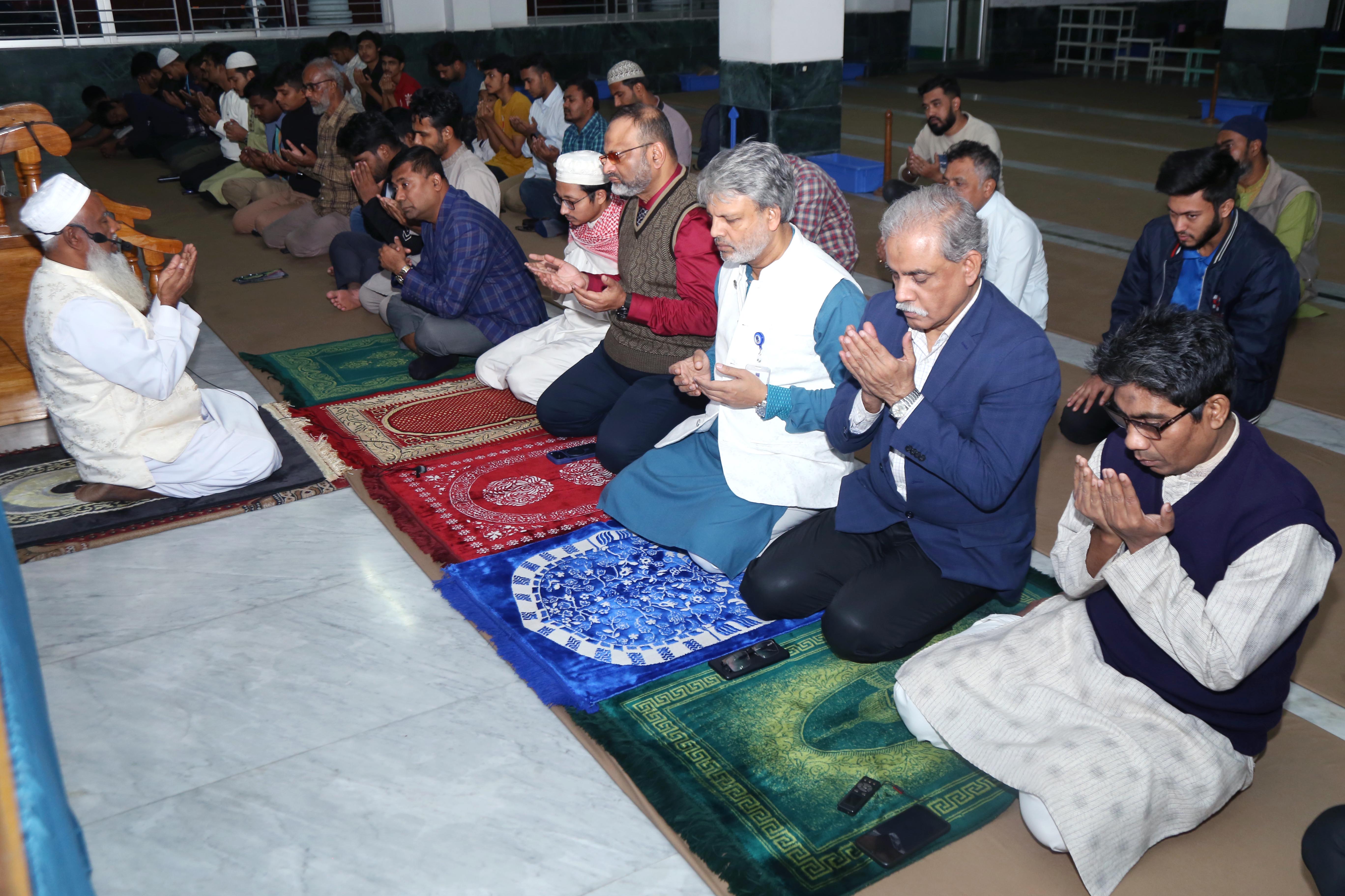 Special prayers held at DU seeking eternal peace of Osman Hadi
