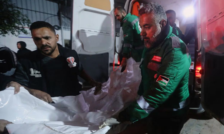 Gazans mourn six killed in Israeli shelling on shelter