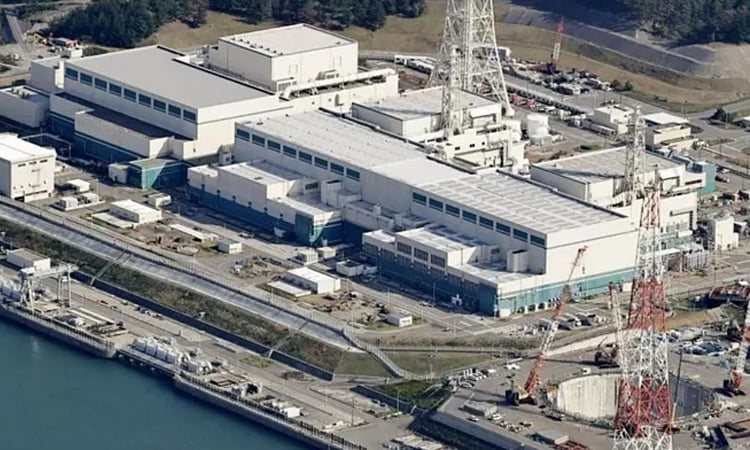 Japan vote moves world's biggest nuclear plant closer to restart