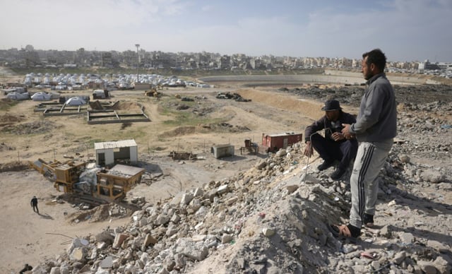 Trapped under Israeli bombardment, Gazans fear the 'new border'