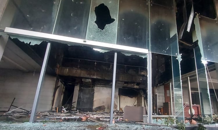 Daily Star files case against 350-400 people over Dhaka office attack