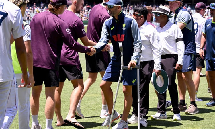 Australia's Lyon determined to bounce back after surgery