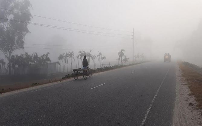 Bone-chilling cold shakes people in northern region