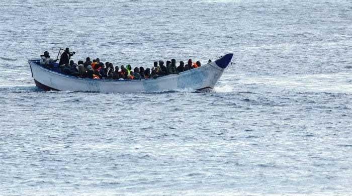 12 die as migrant boat sinks off Senegal
