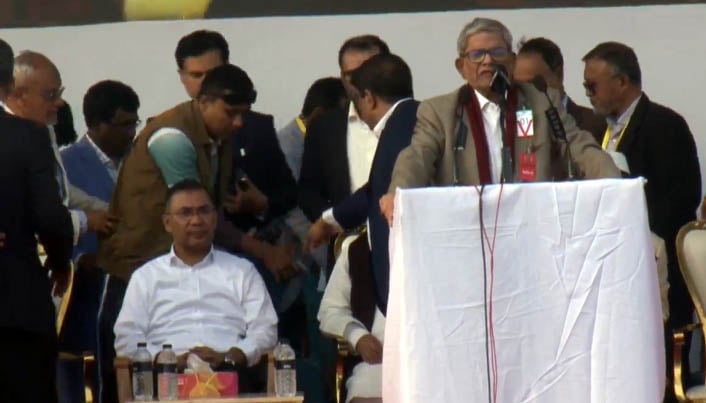 Tarique Rahman reaches 300 feet reception venue 