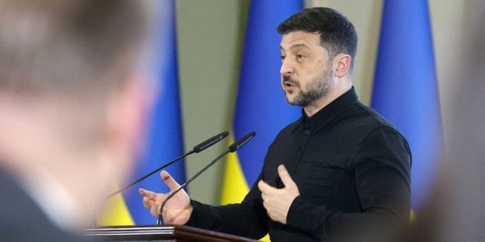 Zelensky says has had talks on Ukraine with US envoys