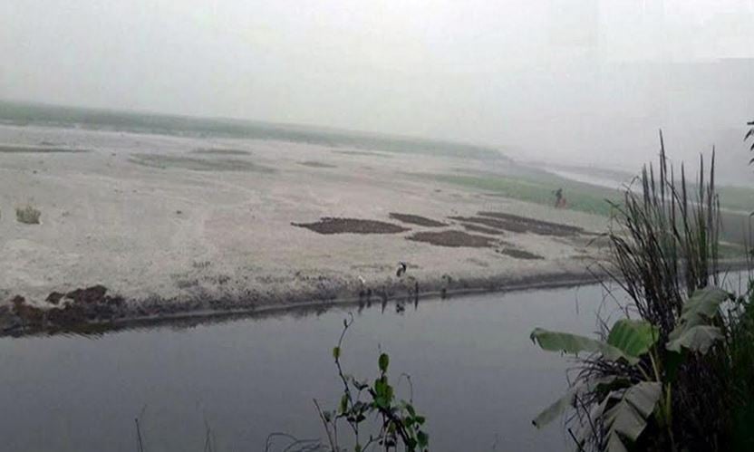 Sweeping cold wave disrupts normal life in northern region