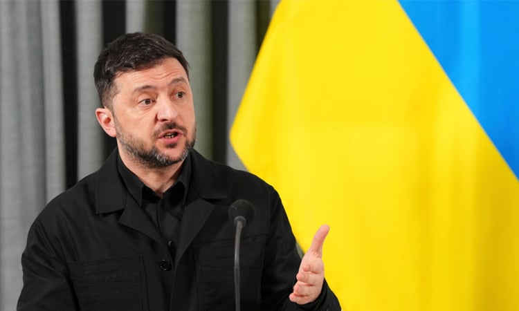 Zelensky looks to close out Ukraine peace deal at Trump meet