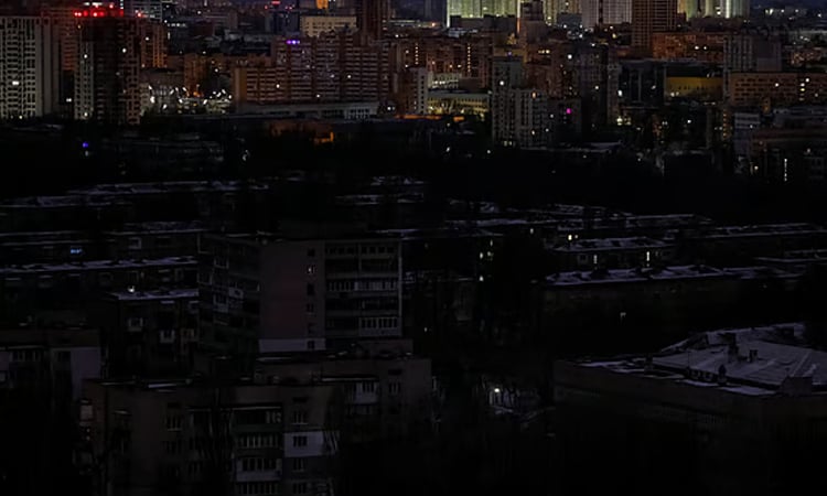 Russian strikes cut power to more than 1 mn homes in Kyiv region