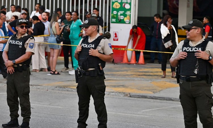 Six killed in beachside shooting in Ecuador