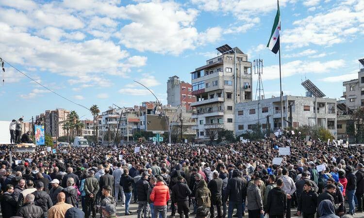 Three dead in Syria as Alawites protest mosque bombing