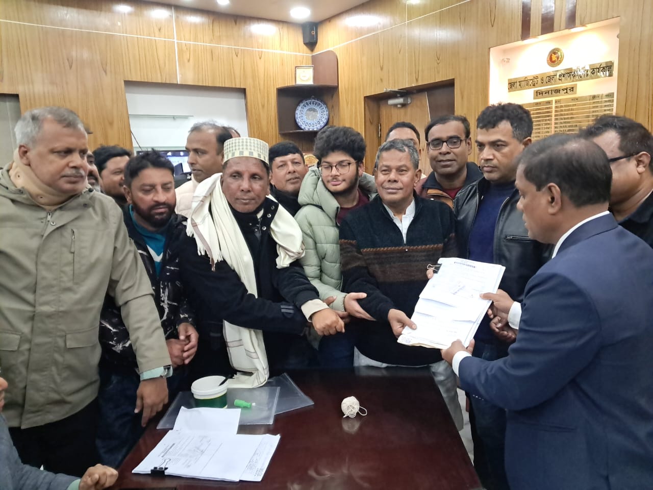 BNP’s alternative candidate Jahangir Alam submits nomination for Dinajpur-3