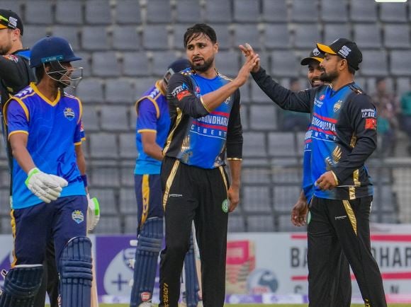 Fahim Ashraf five-for leads Rangpur to victory in BPL opener