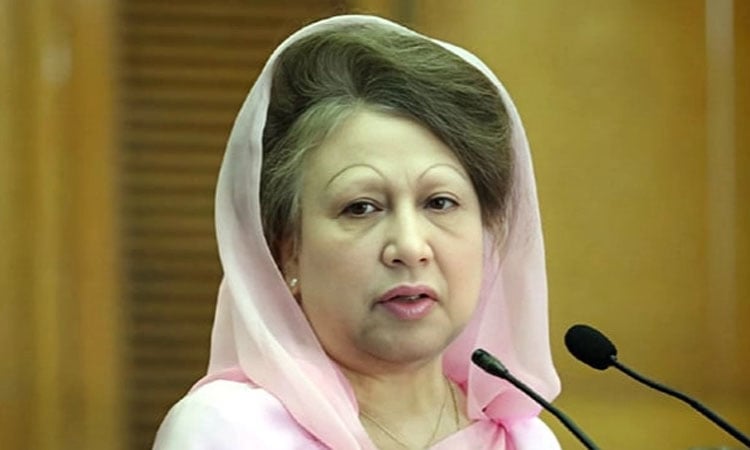 Khaleda Zia’s body being taken to Manik Mia Avenue from her son's residence