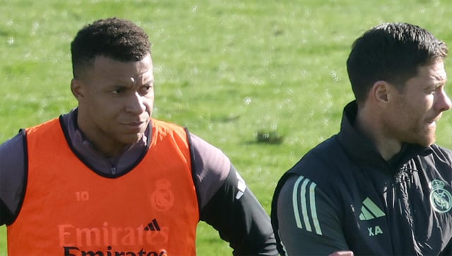 Mbappe suffers knee sprain in blow for Real Madrid