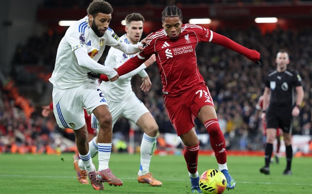 Toothless Liverpool held by Leeds