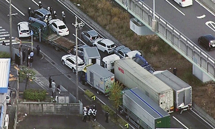 Tea leaf spill causes deadly multi-vehicle crash in Japan