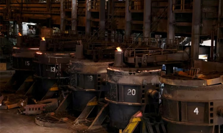 Australia's BlueScope Steel mulls US$8.8 bn takeover bid