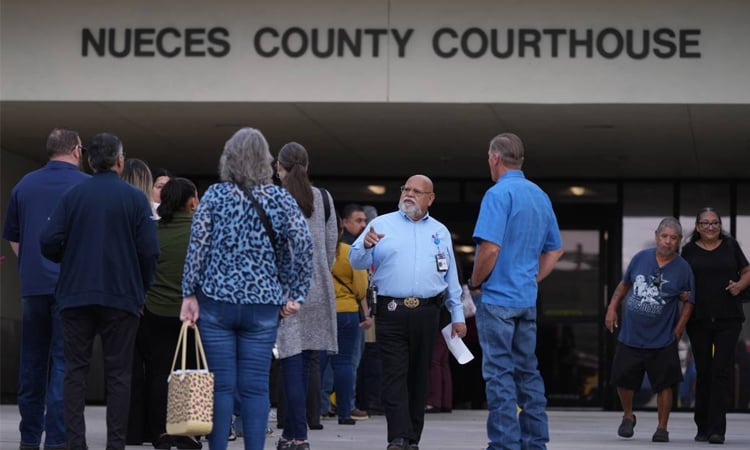 Trial begins for Uvalde school policeman over mass shooting response