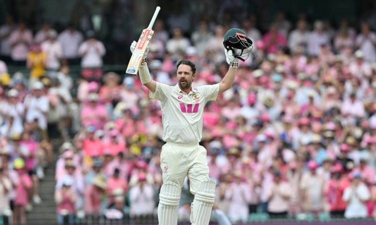 Smith in charge after Head's 163 to put Australia seven behind England