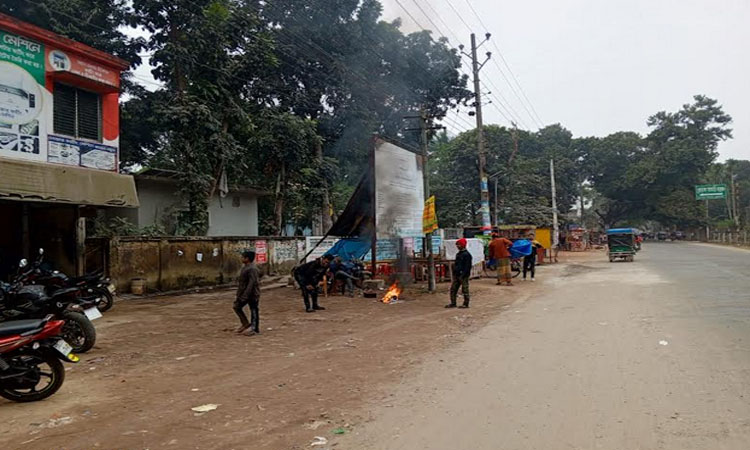 Moderate cold wave grips Chuadanga as temperature drops to 7.5øC