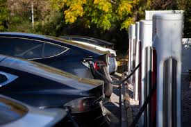 US manufacturing hit 2025 bottom in December: survey