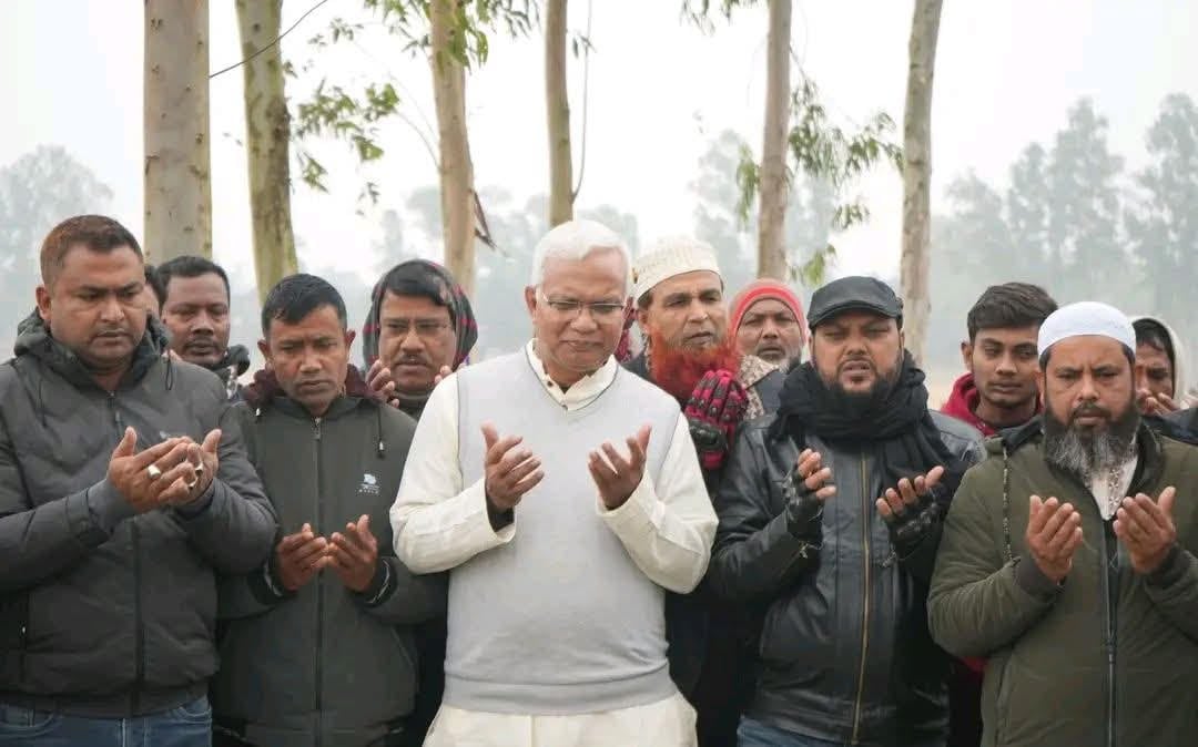 Dr. Zahid visits grave of July martyred Ashiqul in Dinajpur