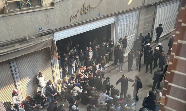 Iraq-based Kurdish opposition calls for strike in Iran on Thursday