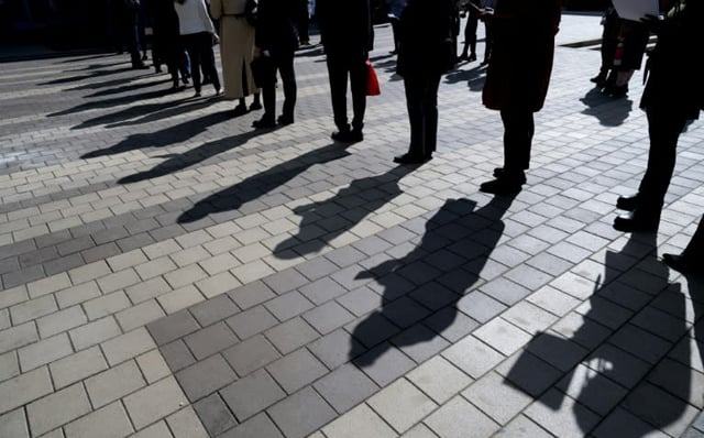 US December hiring misses expectations, capping weak 2025