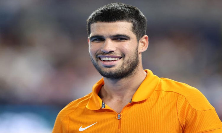 Alcaraz beats Sinner in sold-out South Korea exhibition match